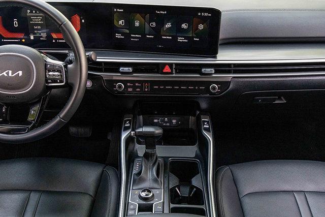 Photo of 2024 Wolf Gray Kia Sorento
