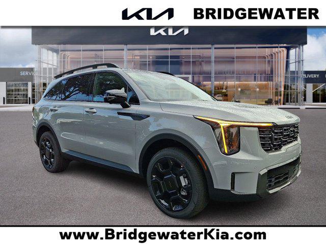 Photo of 2025 Wolf Gray Kia Sorento