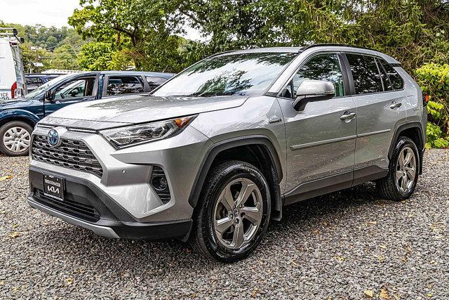 Photo of 2019 Silver Toyota RAV4 Hybrid