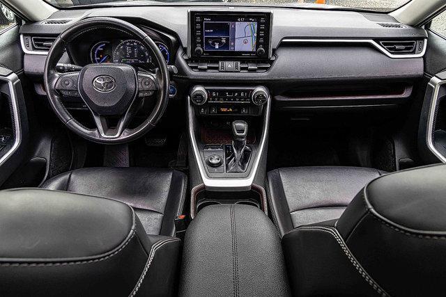 Photo of 2019 Silver Toyota RAV4 Hybrid