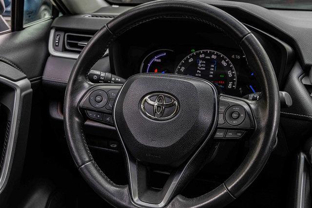 Photo of 2019 Silver Toyota RAV4 Hybrid