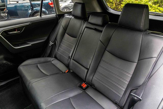 Photo of 2019 Silver Toyota RAV4 Hybrid