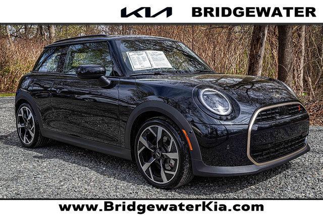 2025 MINI Hardtop