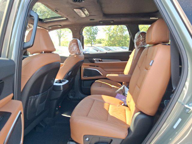 Photo of 2025 Jungle Green Kia Telluride