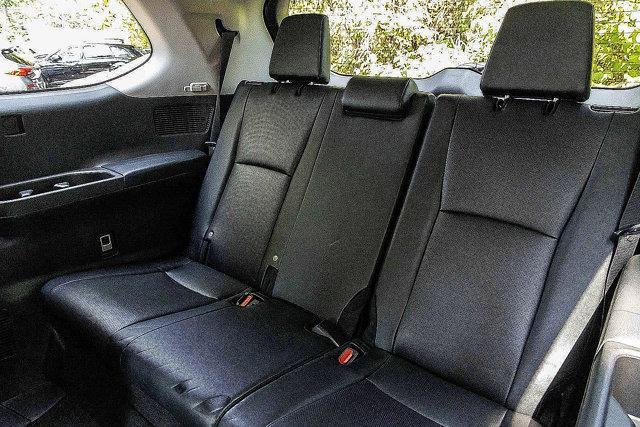Photo of 2024 White Toyota Grand Highlander