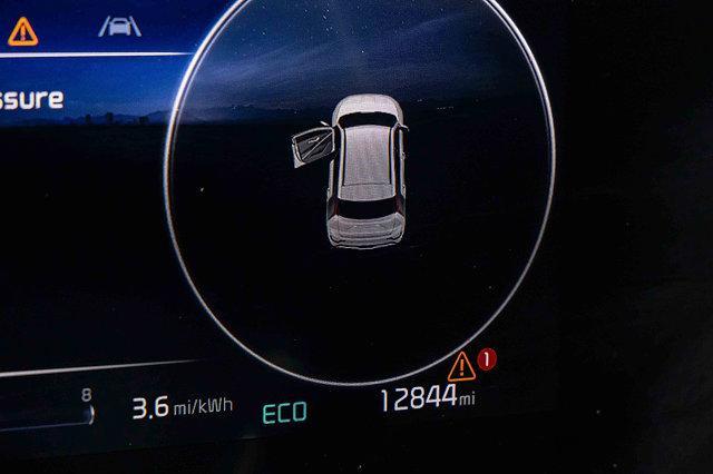 Photo of 2024 Runway Red Kia Niro EV