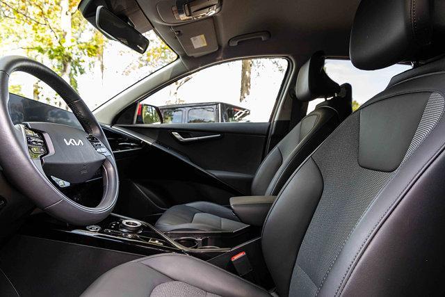 Photo of 2024 Runway Red Kia Niro EV