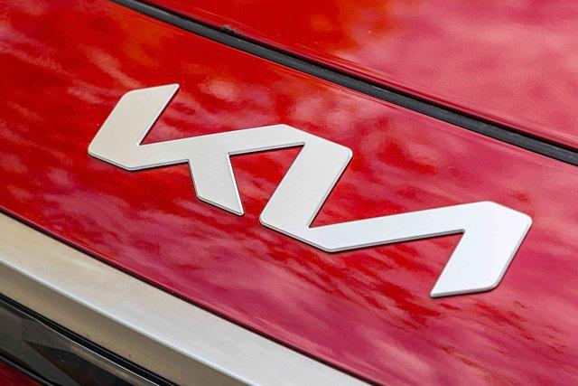 Photo of 2024 Runway Red Kia Niro EV