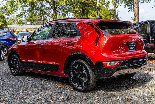 Photo of 2024 Runway Red Kia Niro EV