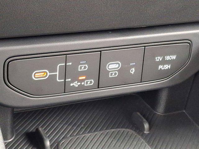 Photo of 2025 Currant Red Kia K4