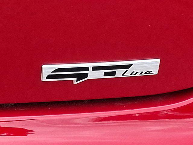 Photo of 2025 Currant Red Kia K4