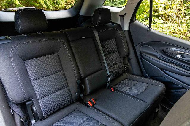 Photo of 2022 Summit White GMC Terrain