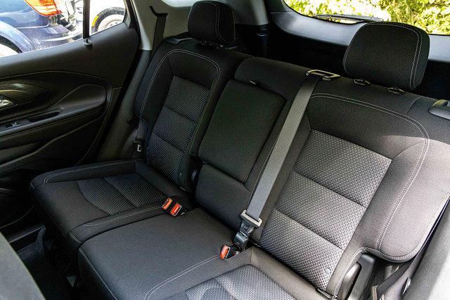 Photo of 2022 Summit White GMC Terrain
