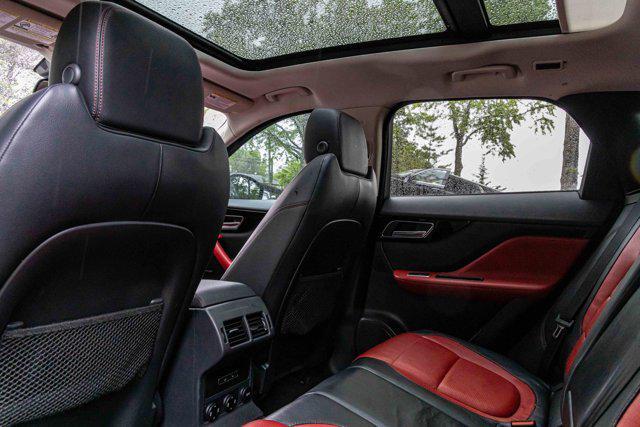 Photo of 2018 Black Jaguar F-PACE