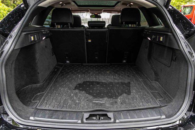 Photo of 2018 Black Jaguar F-PACE
