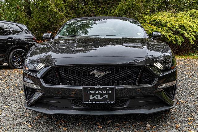 Photo of 2022 Gray Ford Mustang