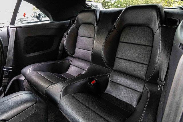 Photo of 2022 Gray Ford Mustang
