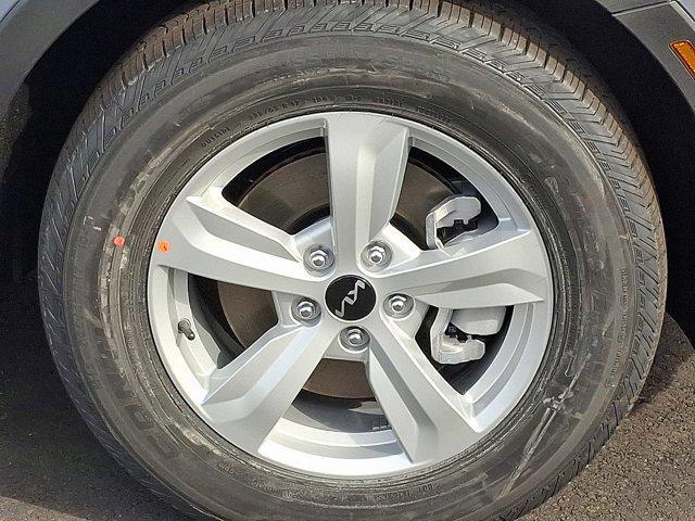 Photo of 2025 Everlasting Silver Kia Sorento