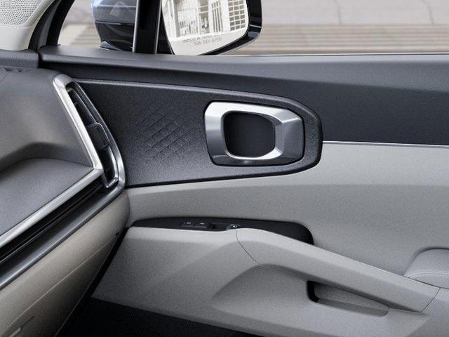Photo of 2025 Glacial White Pearl Kia Sorento