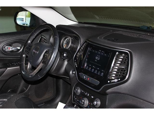 Photo of 2020 Velvet Red Pearlcoat Jeep Cherokee