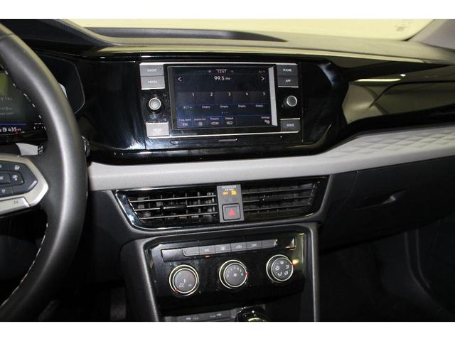 Photo of 2024 Pyrite Silver Metallic Volkswagen Taos