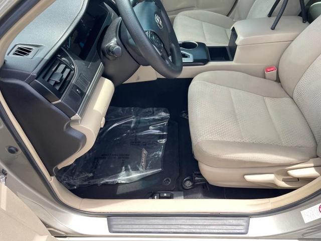 Photo of 2014 Beige Toyota Camry