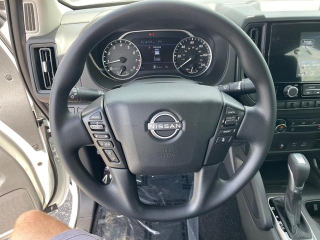 Photo of 2026 Glacier White Nissan Frontier