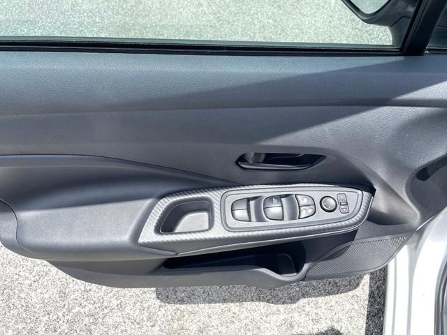 Photo of 2025 Silver Nissan Versa