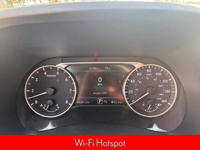 Photo of 2025 White Nissan Sentra
