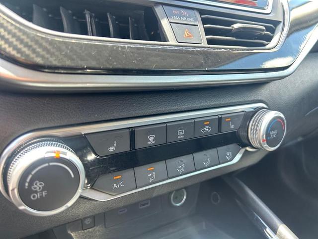 Photo of 2024 Black Nissan Altima