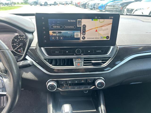Photo of 2024 Black Nissan Altima