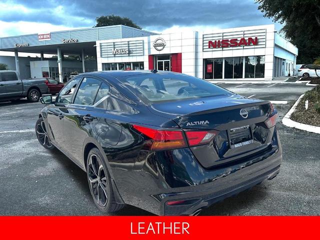 Photo of 2024 Black Nissan Altima