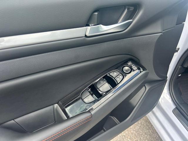 Photo of 2025 Gray Sky Pearl Nissan Altima