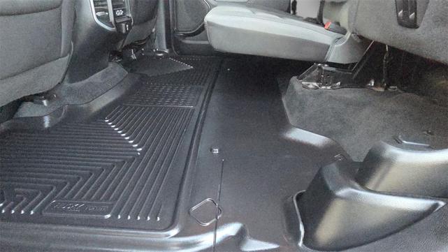Photo of 2020 Patriot Blue Pearlcoat RAM 1500