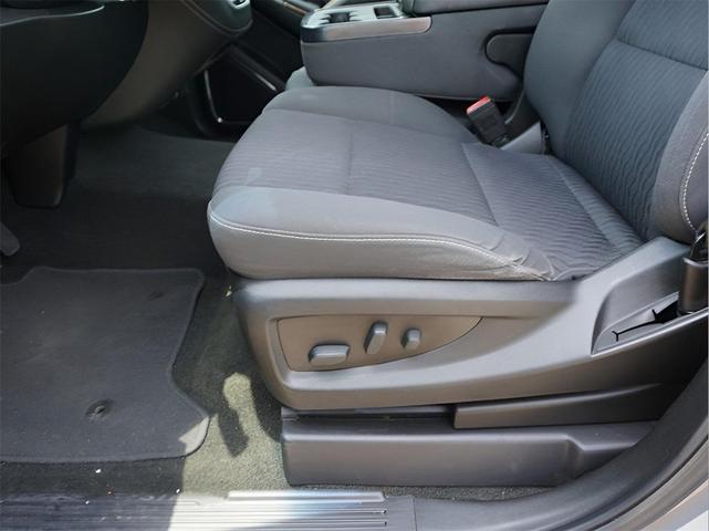 Photo of 2018 Pepperdust Metallic Chevrolet Tahoe
