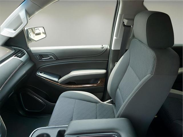 Photo of 2018 Pepperdust Metallic Chevrolet Tahoe