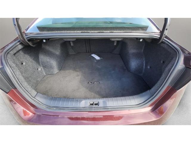 Photo of 2023 Garnet Pearl Metallic Nissan Altima