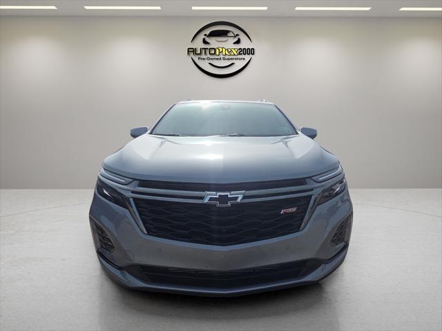 Photo of 2023 Sterling Gray Metallic Chevrolet Equinox