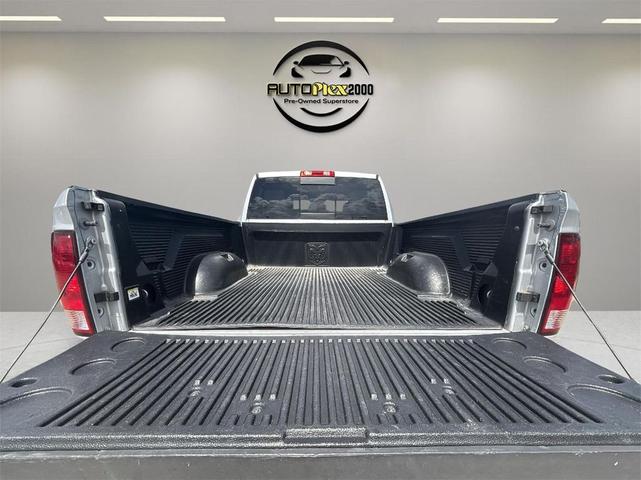 Photo of 2018 Bright Silver Metallic Clearcoat RAM 1500