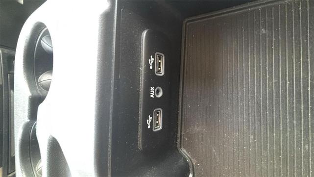 Photo of 2018 Bright Silver Metallic Clearcoat RAM 1500