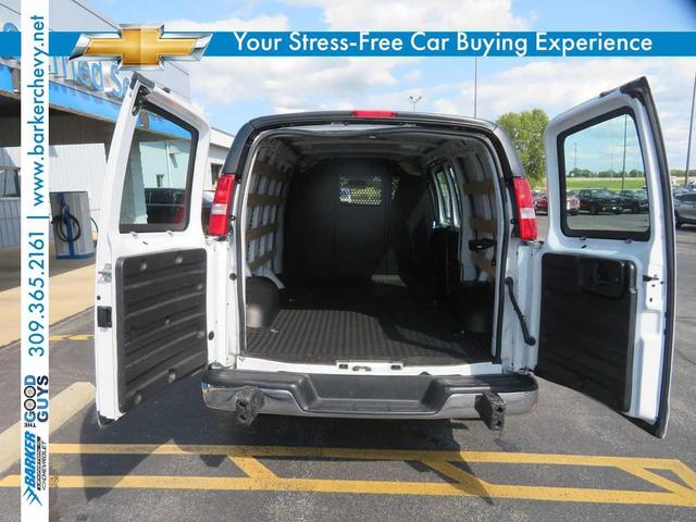 Photo of 2023 Summit White GMC Savana 2500