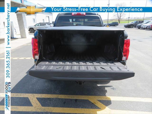 Photo of 2024 Black Chevrolet Colorado