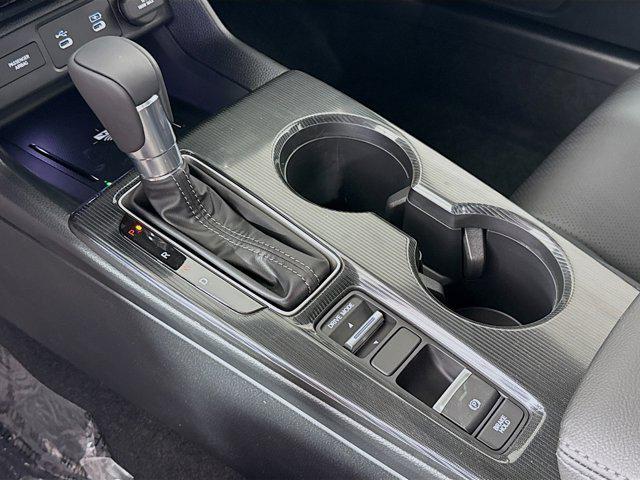 Photo of 2025 Platinum White Pearl Honda Civic Hybrid