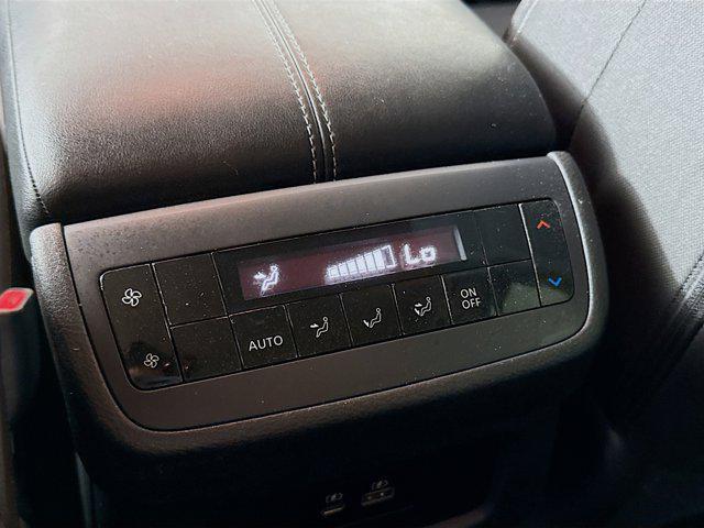Photo of 2024 Super Black Nissan Pathfinder