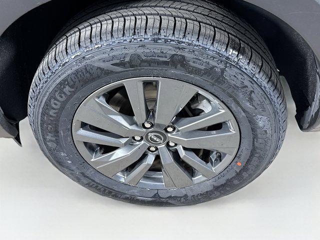 Photo of 2024 Super Black Nissan Pathfinder