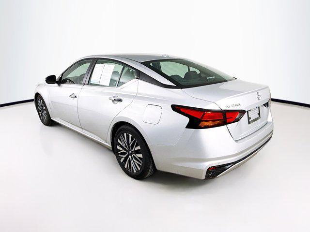 Photo of 2024 Brilliant Silver Metallic Nissan Altima