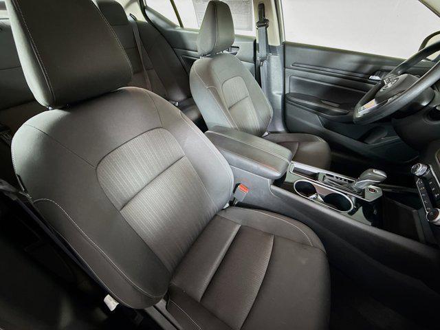 Photo of 2024 Brilliant Silver Metallic Nissan Altima
