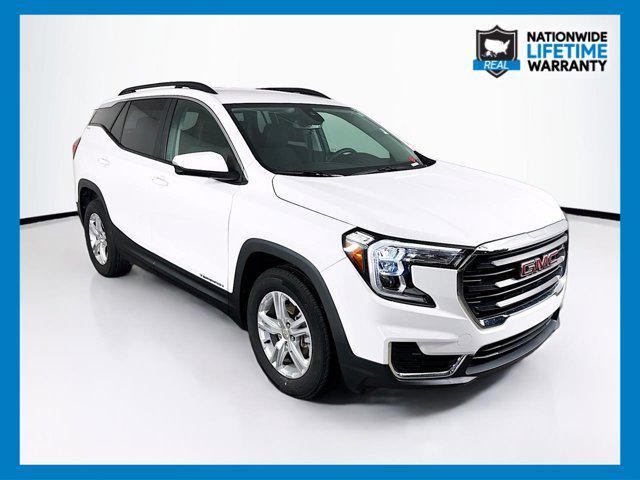 Photo of 2022 Summit White GMC Terrain