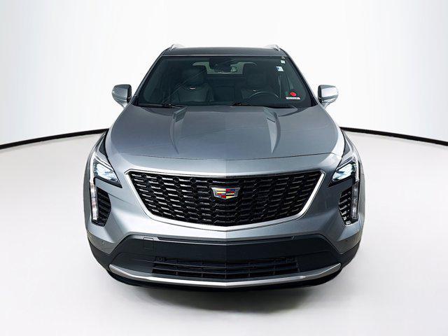 Photo of 2023 Argent Silver Metallic Cadillac XT4