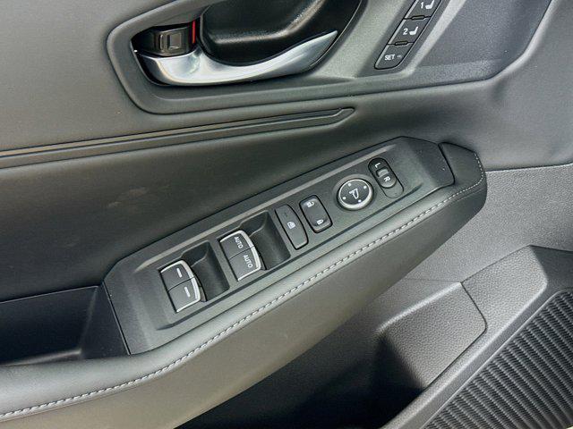 Photo of 2025 Solar Silver Metallic Honda Accord Hybrid